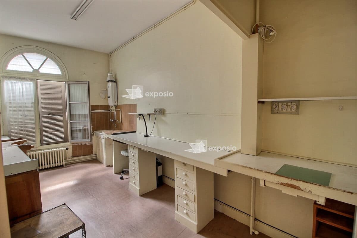 Immeuble 6 pièces 230 m² · à Niort · 230 m² · 367 500 €